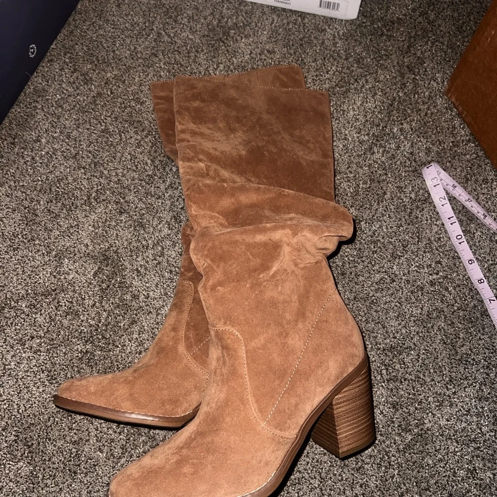 Universal Thread suede boots - Picture 3 of 8